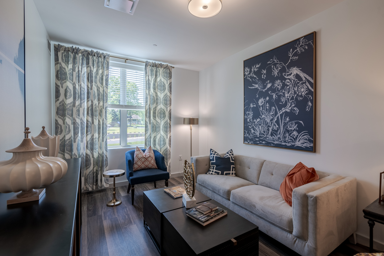 Arbor Terrace Basking Ridge Apartment Living Room