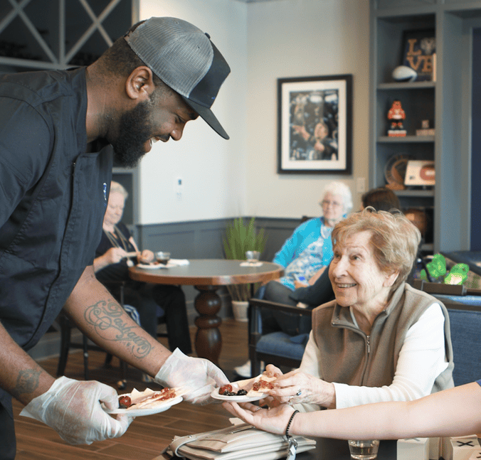 arbor-terrace-exton-residents-and-dining-staff-1-1