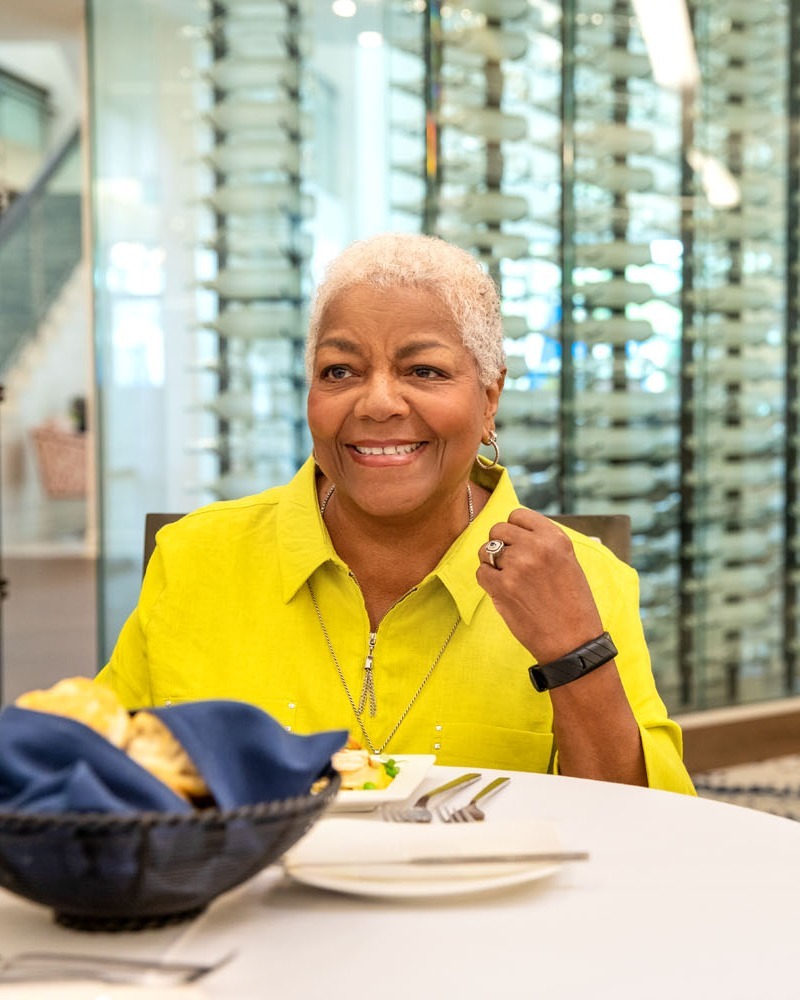 TheArborCompany_SeniorWomanEatingDinner