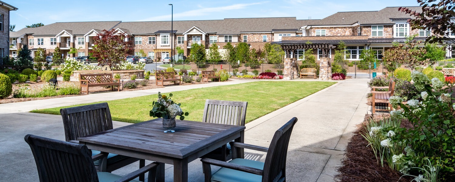 Arbor Terrace Hamilton Mill-Patio 1