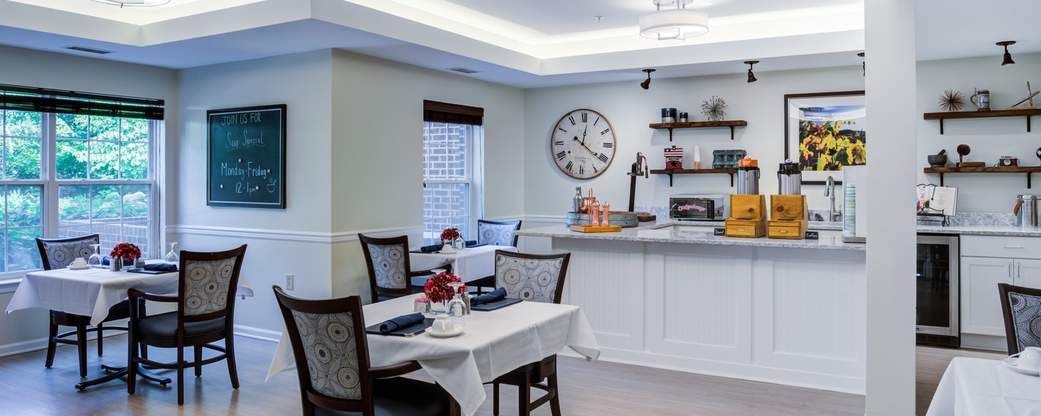 Arbor Terrace of Herndon-Dining 2