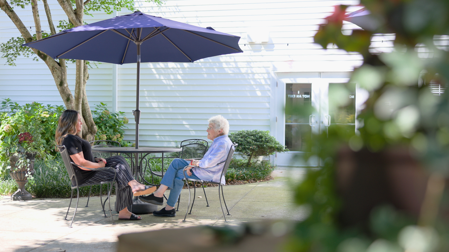 Knoxville-residents-and-staff-11