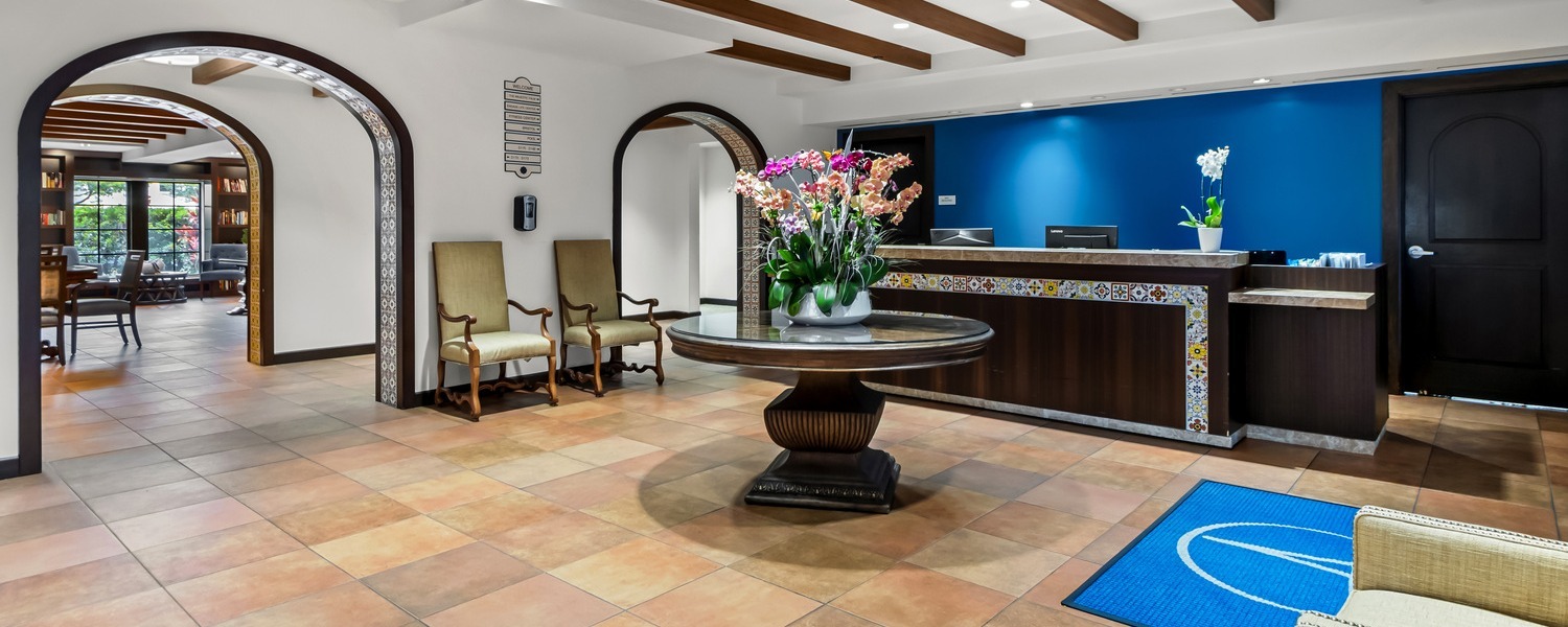 Lake Worth Lobby-2