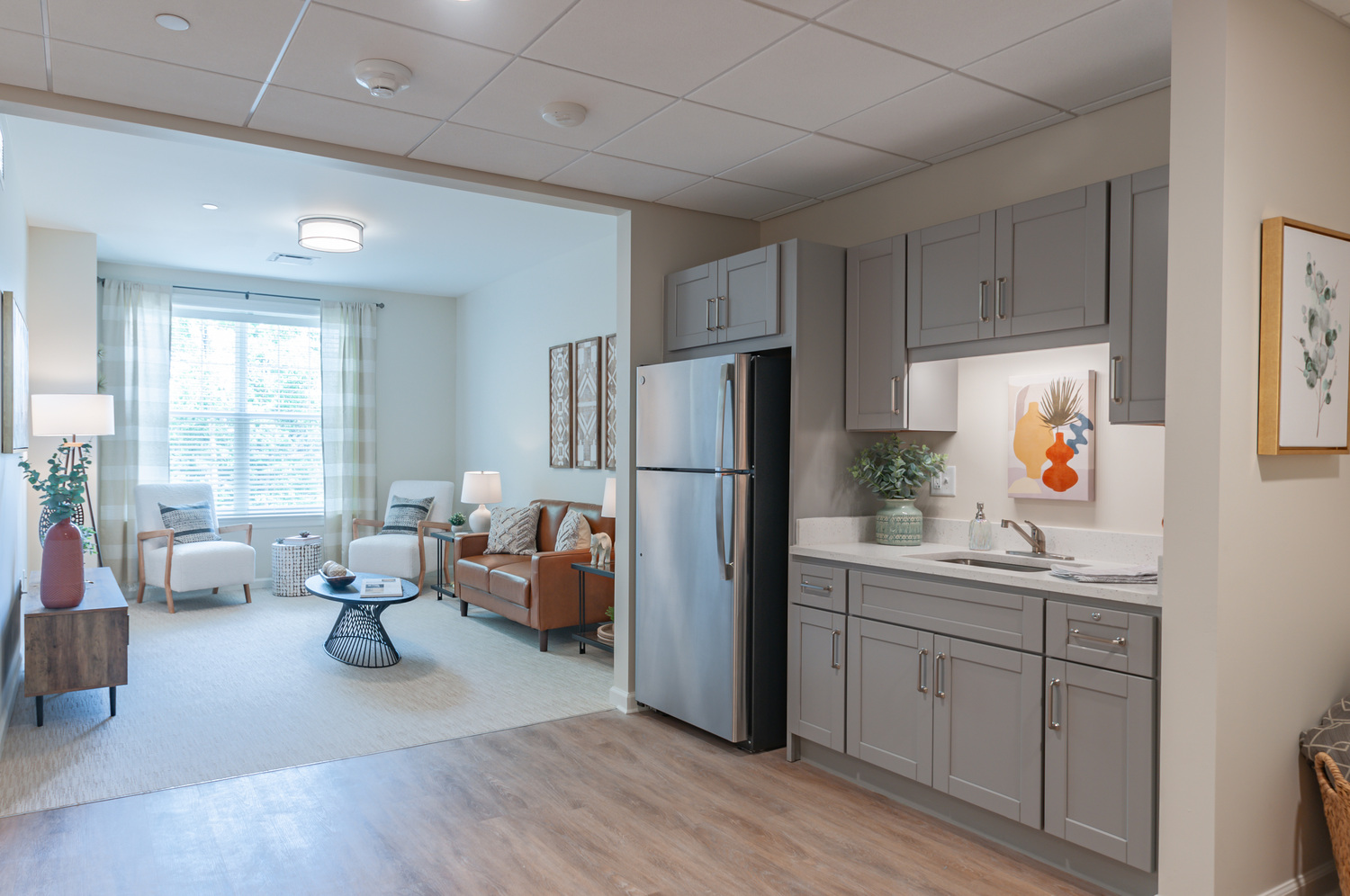 Arbor Terrace Marlton apartment kitchen and living room