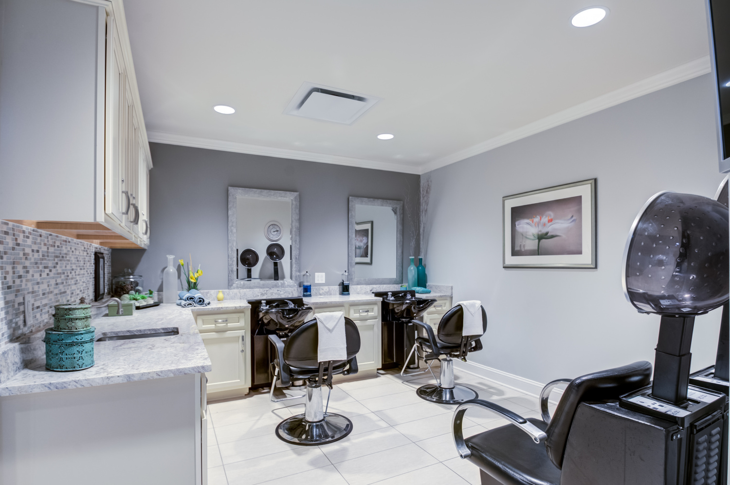 Modern salon at Arbor Terrace Morris Plains, a senior living community in New Jersey, providing residents with a comfortable space for beauty and grooming services