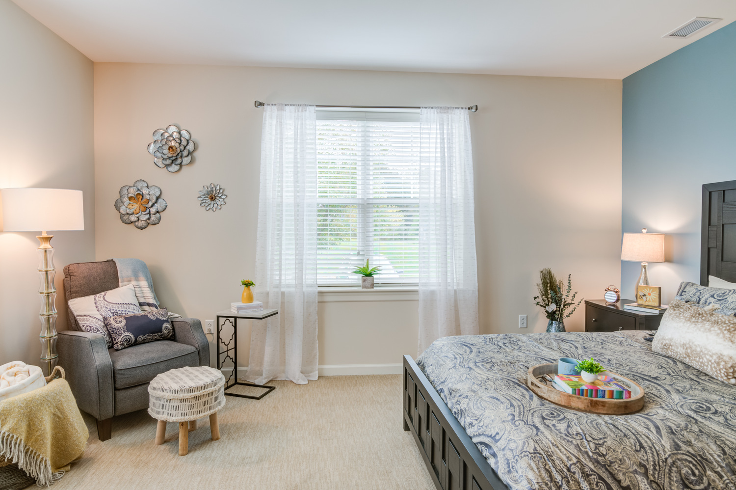 Arbor Terrace Norwood Apartment Bedroom