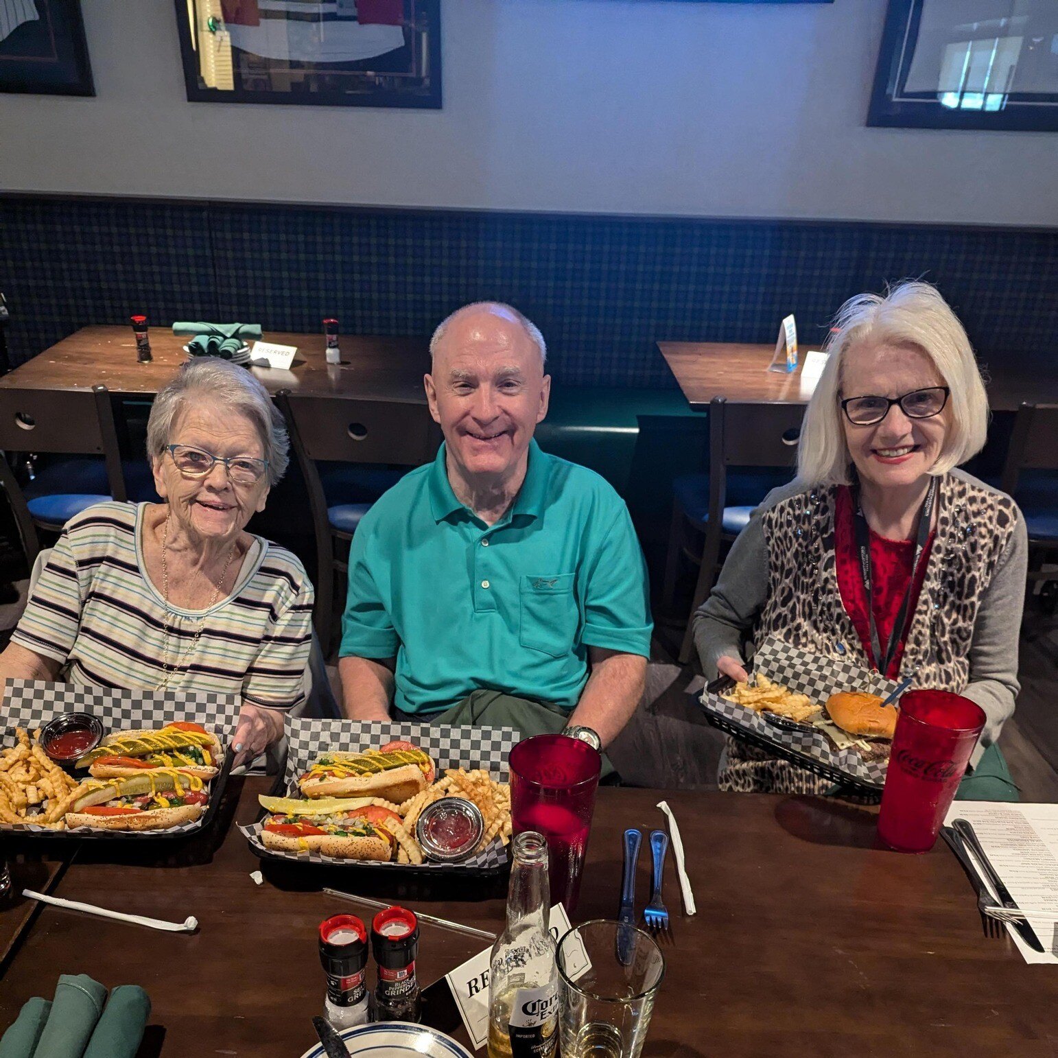 Summit of Uptown_Residents enjoying their lunch out