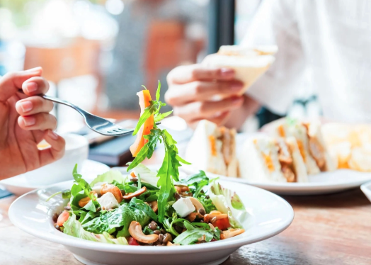 Salad Nutritional Options