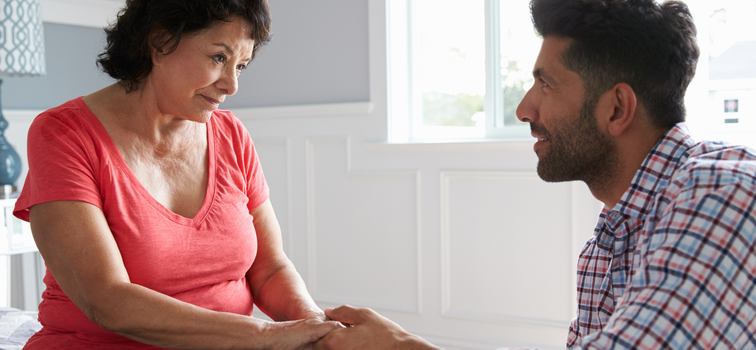 Supporting an Aging Parent? Here's How to Know It's Time for Help