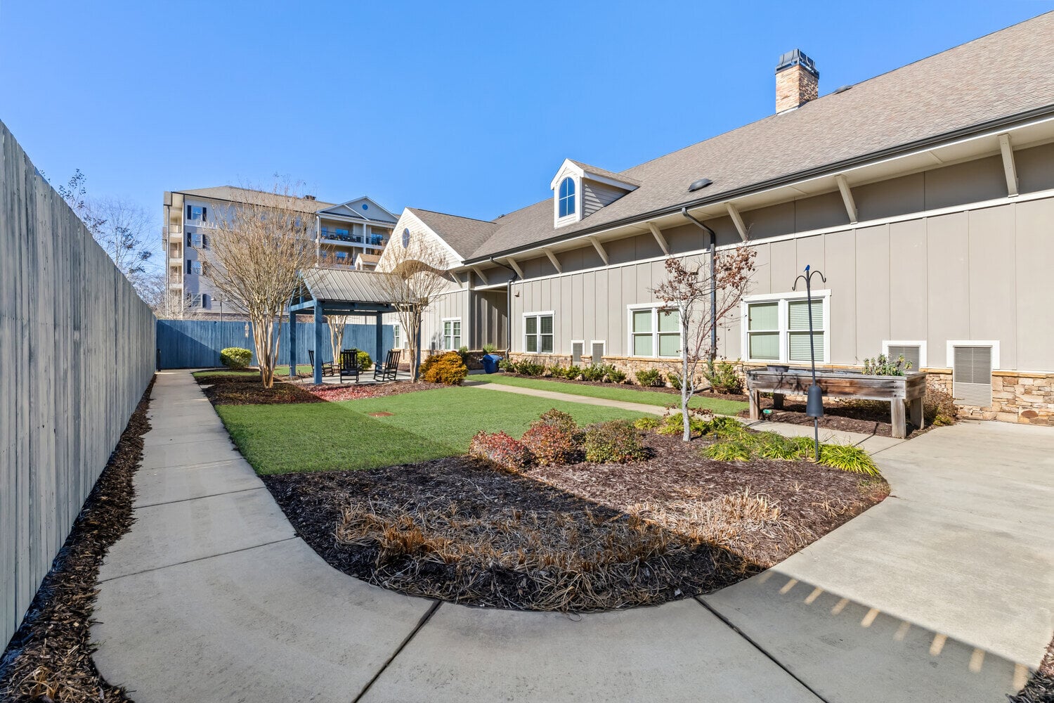 Acworth_Courtyard