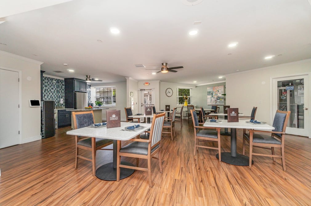 fort-myers-dining-space-1