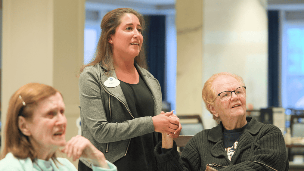 arbor-terrace-glenview-residents-and-staff-one