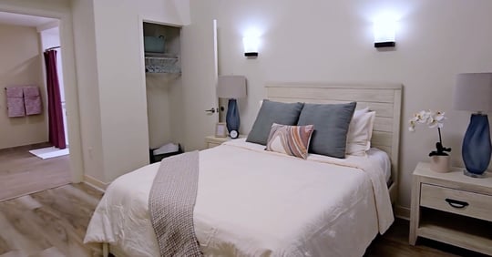 the magnolia memory care apartment