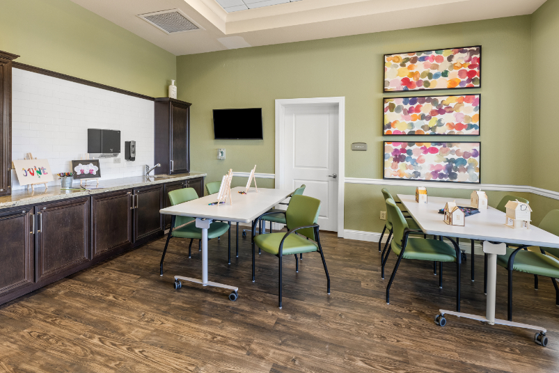 vantage-at-cityview-art-room-one