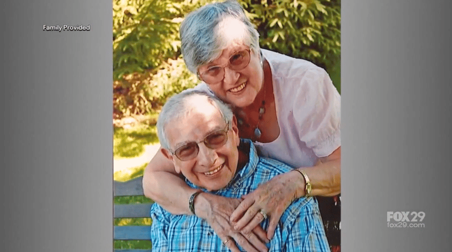 Arbor Terrace Marlton residents smiling