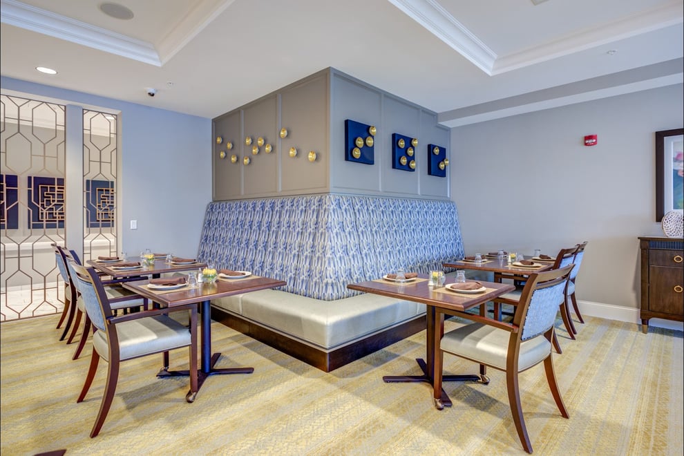 Arbor Terrace Glenview Dining 5