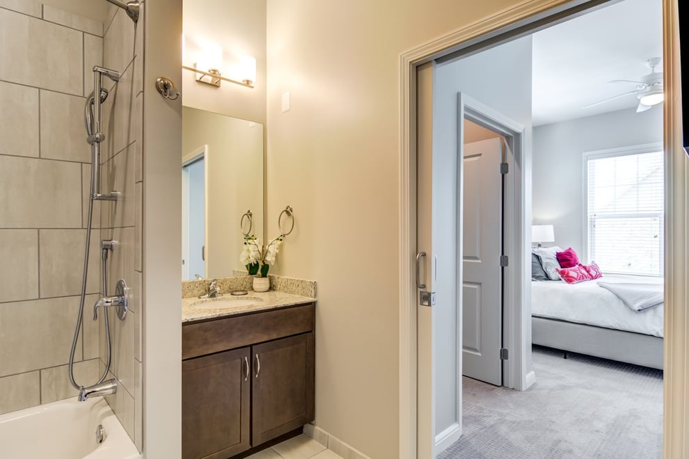 Arbor Terrace Hamilton Mill-Bathroom 2