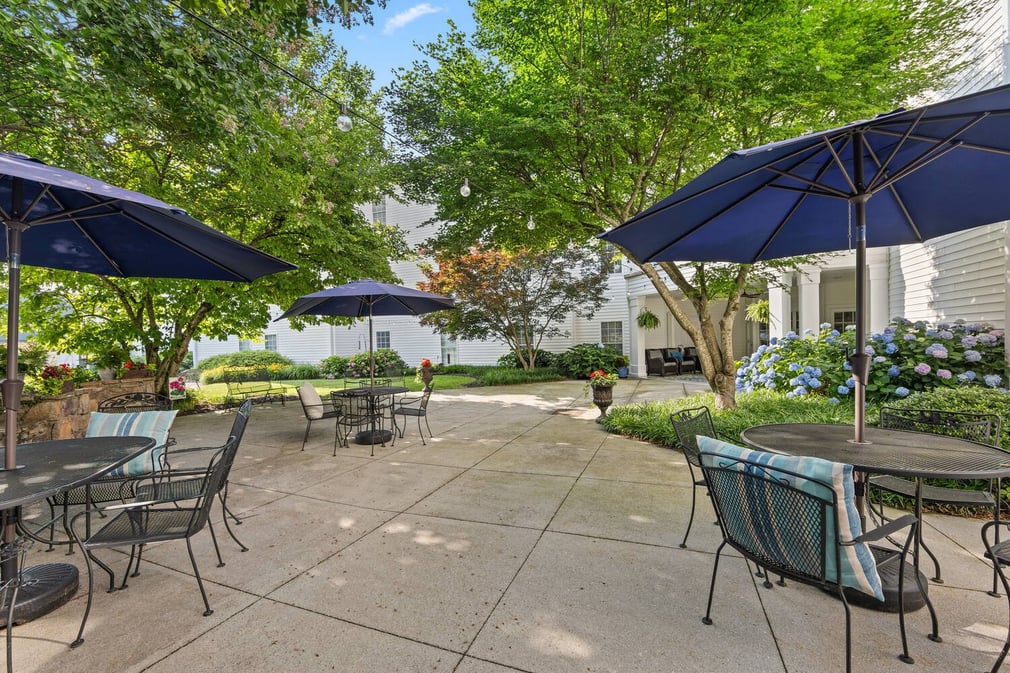 Knoxville Courtyard1