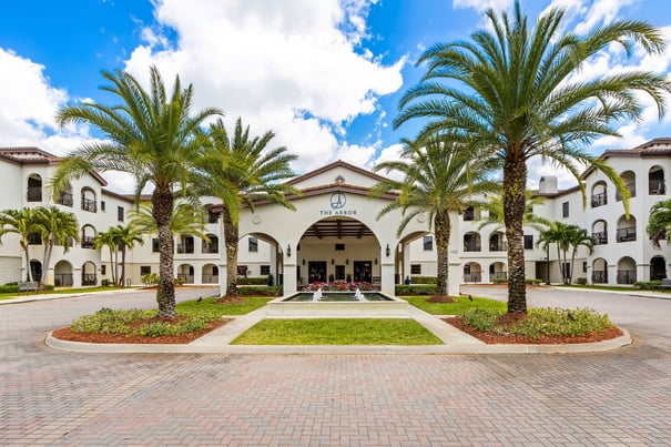 Front entrance to The Arbor at Lake Worth