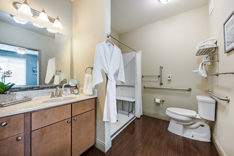 Arbor Terrace Lakeway-Bathroom 2