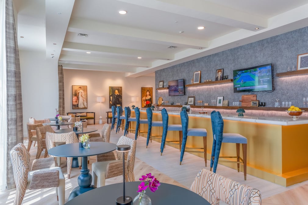 Opus East Memphis Dining and Bar Area