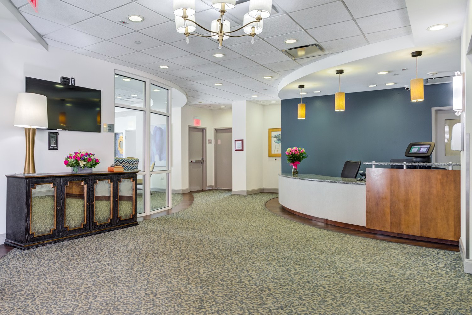 Summit of Uptown - Park Ridge-Lobby