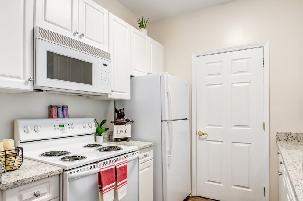 Arbor Terrace Teaneck-2025 Kitchen 1