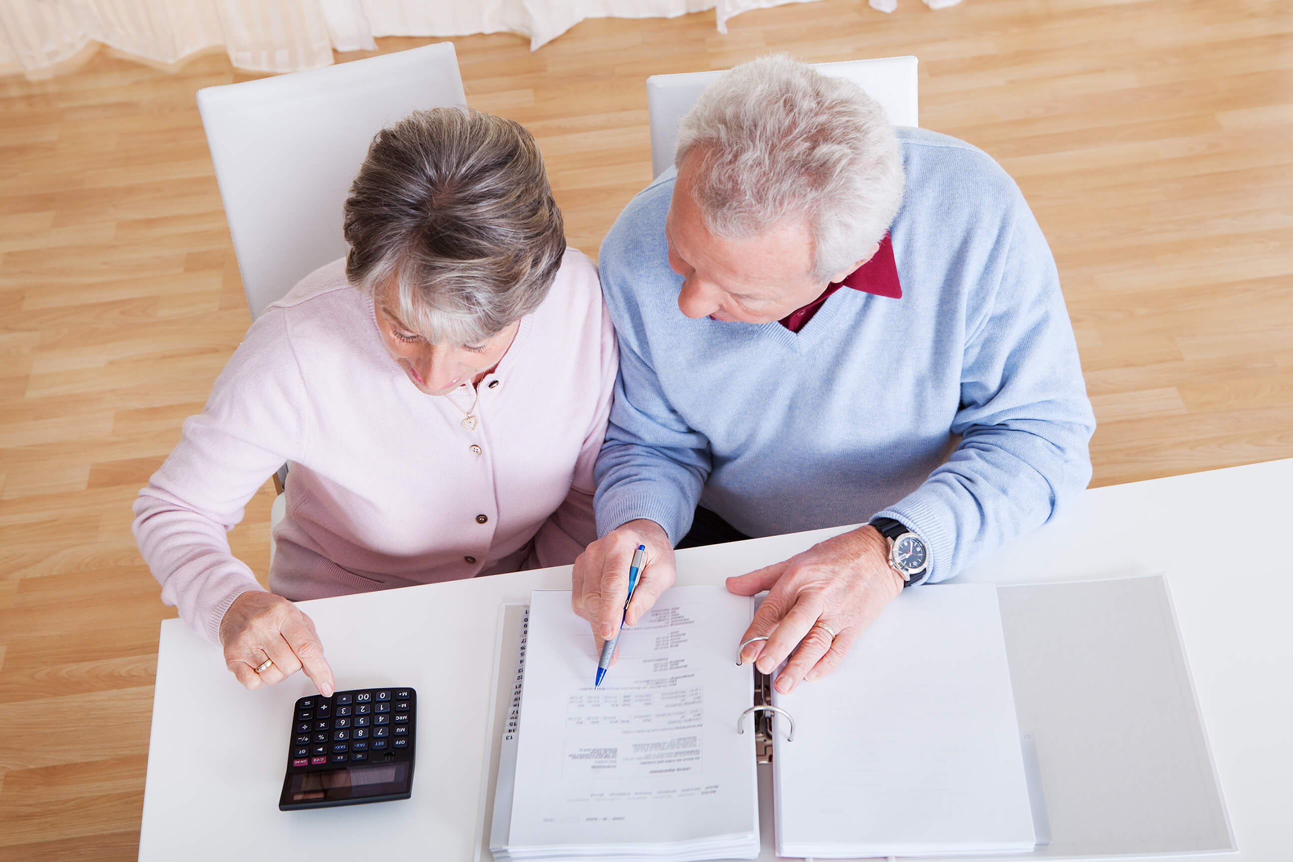 How to Manage Finances at a Senior Living Community