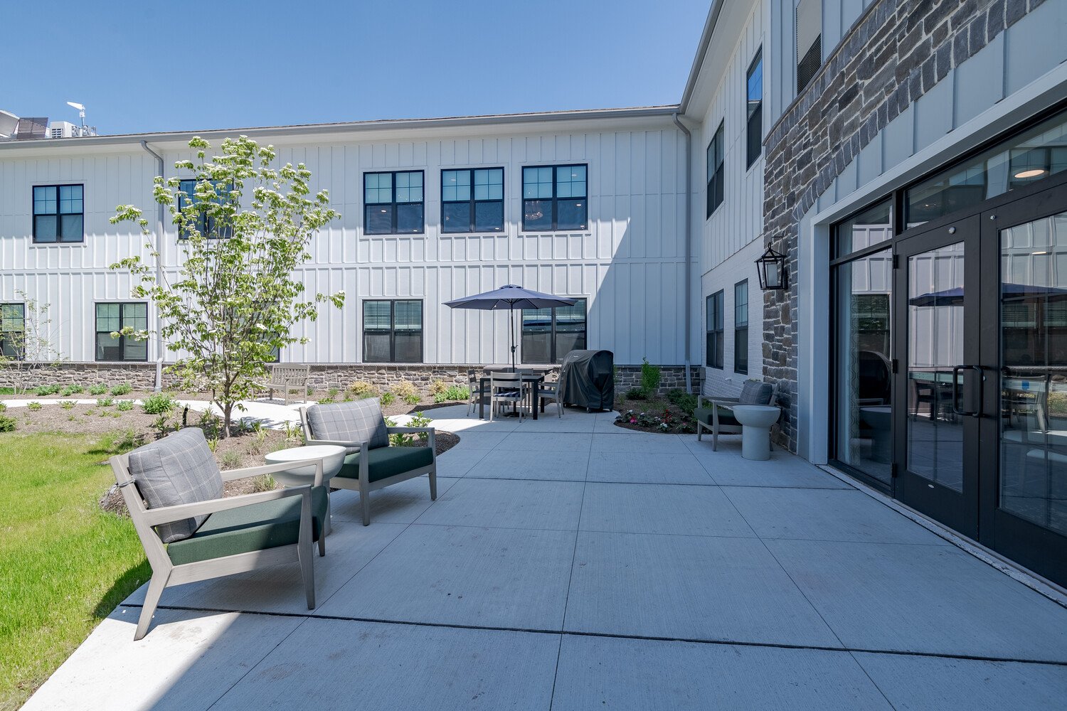 Arbor Terrace Basking Ridge-Patio 1